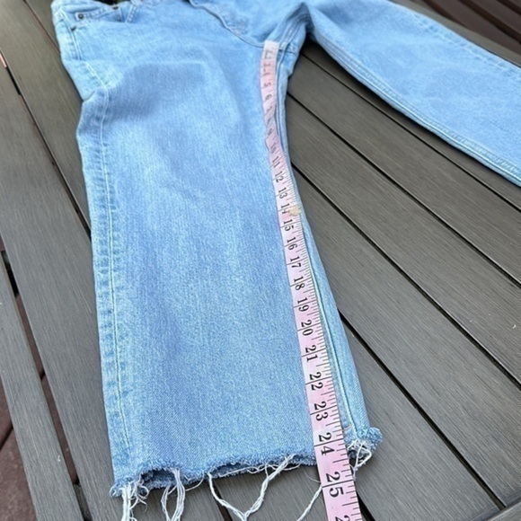 Topshop light colored jeans, size 30 ( fit like 28) straight crop - Picture 6 of 10